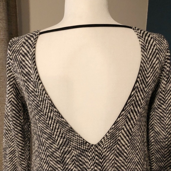 Sage black white chevron long top or tunic - Picture 6 of 11